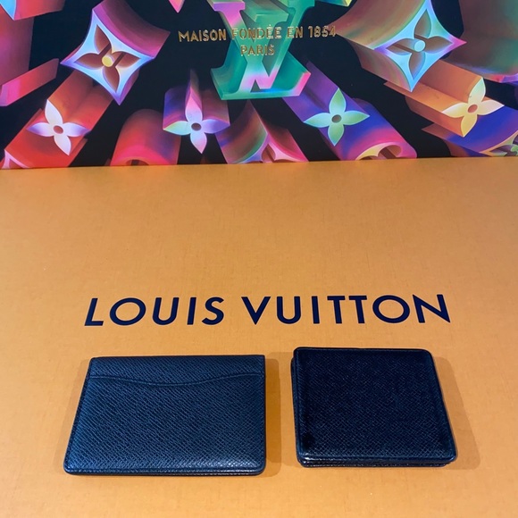 🛑SOLD🛑♠️♣️🖤Authentic Louis Vuitton Taiga Bundle Cases - Picture 5 of 14